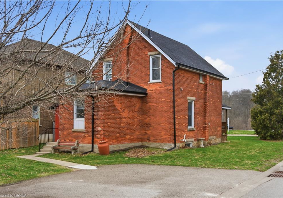 139-willow-street-paris-ontario-40816676