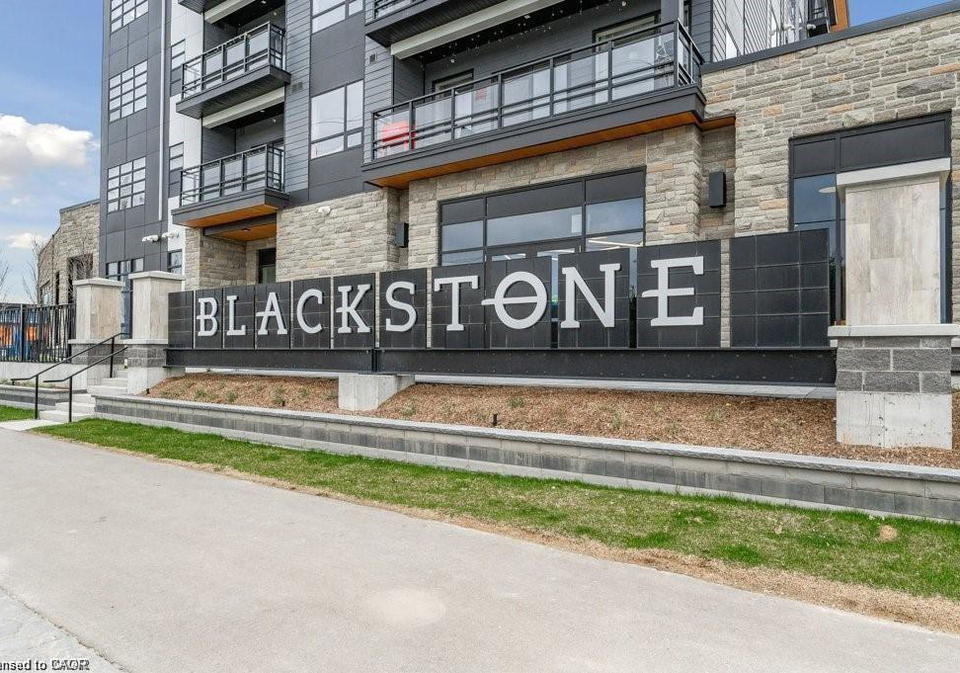 247-northfield-drive-e-waterloo-ontario-40816700