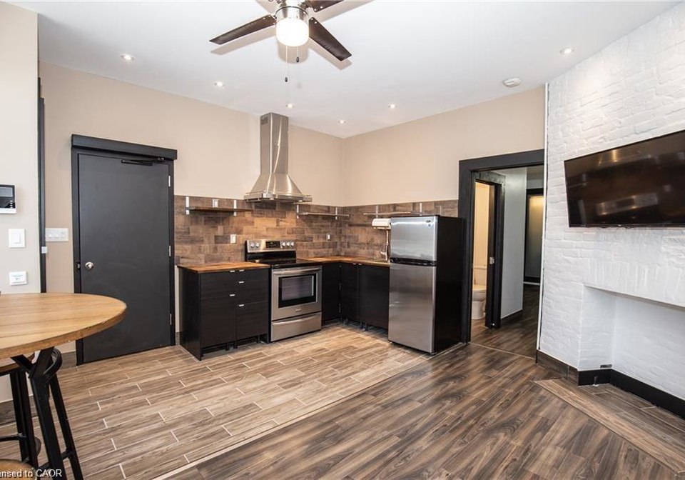 207-rebecca-street-hamilton-ontario-40816702