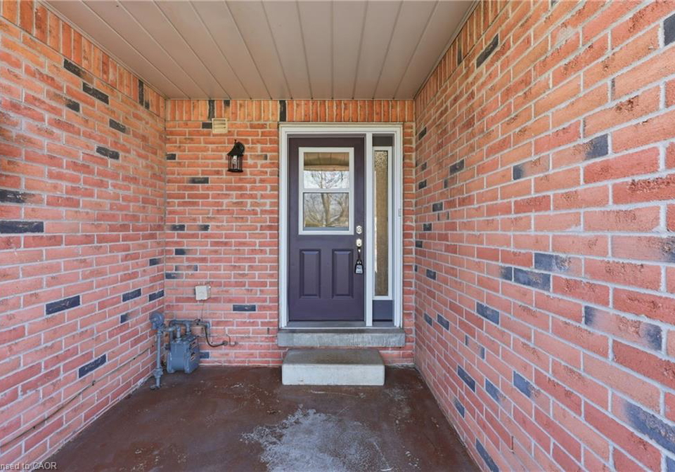 2a-courtland-drive-brantford-ontario-40816714