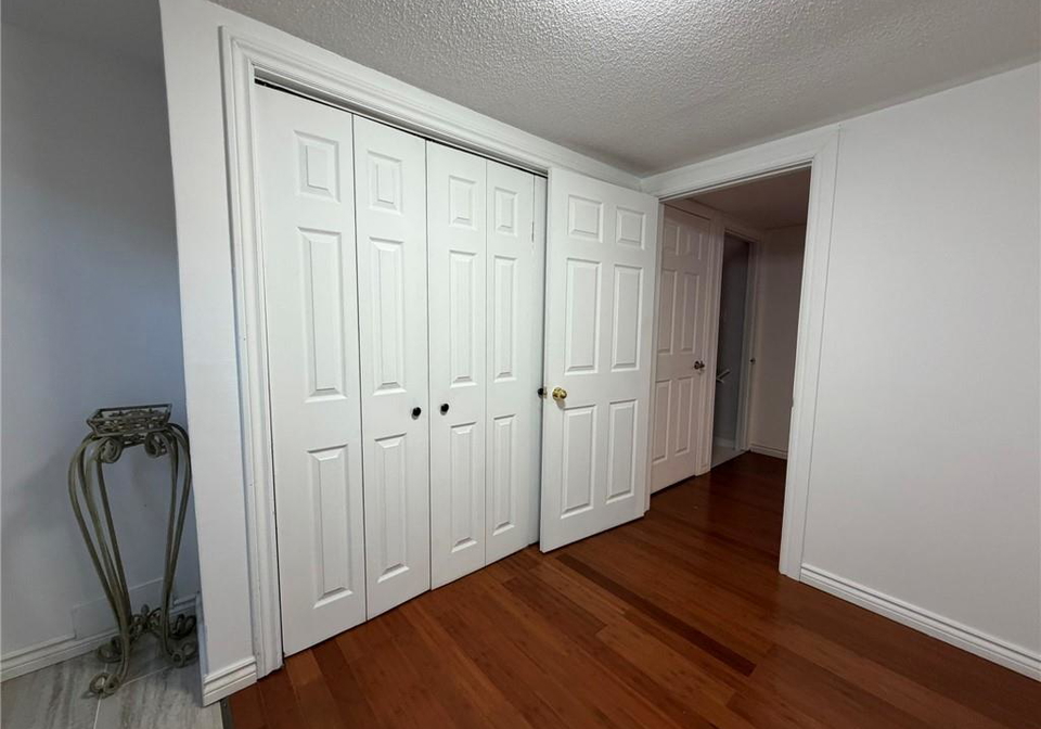 84-juniper-drive-stoney-creek-ontario-40816774