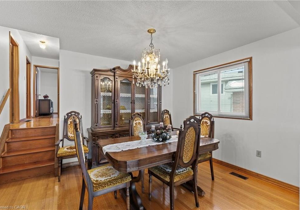 88-glen-valley-drive-hamilton-ontario-40816775
