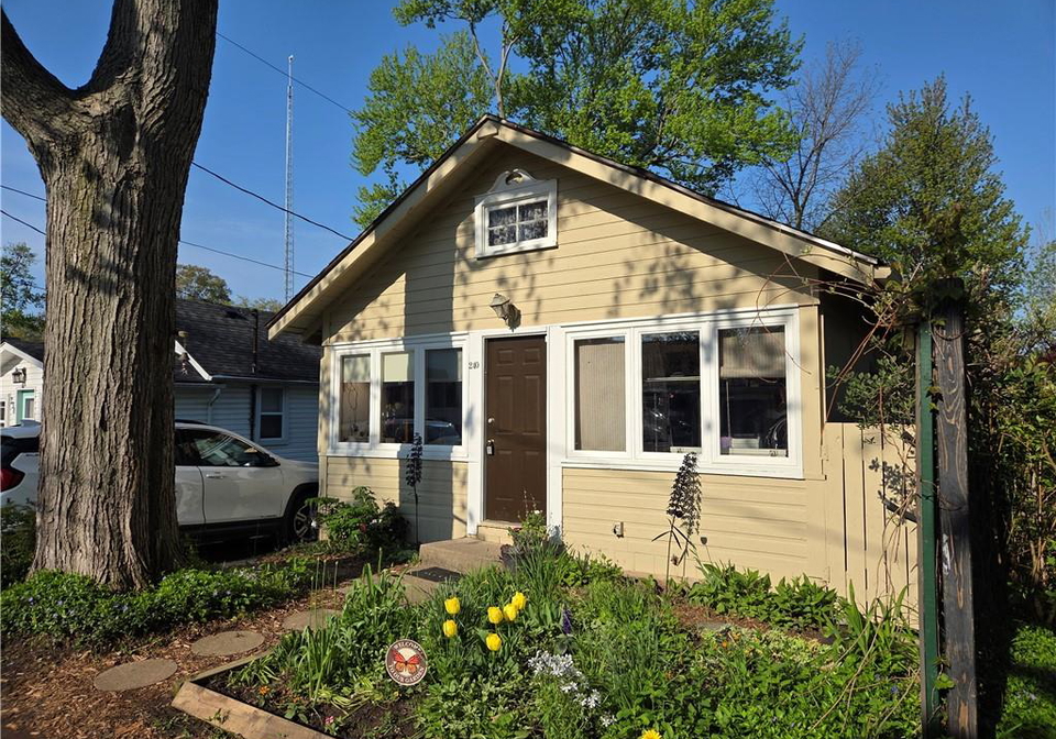 240-lincoln-road-w-crystal-beach-ontario-40816807