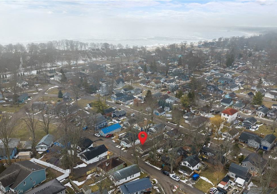 240-lincoln-road-w-crystal-beach-ontario-40816807