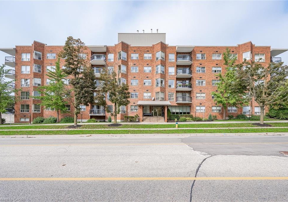 300-keats-way-waterloo-ontario-40816815
