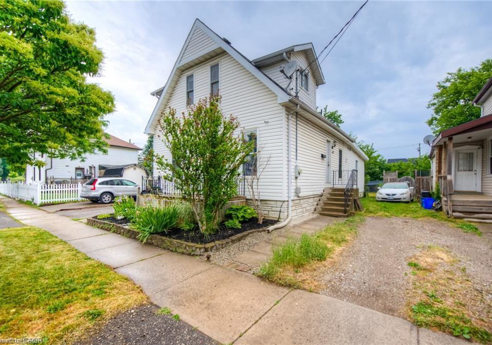 10-bruce-street-brantford-ontario-40816912