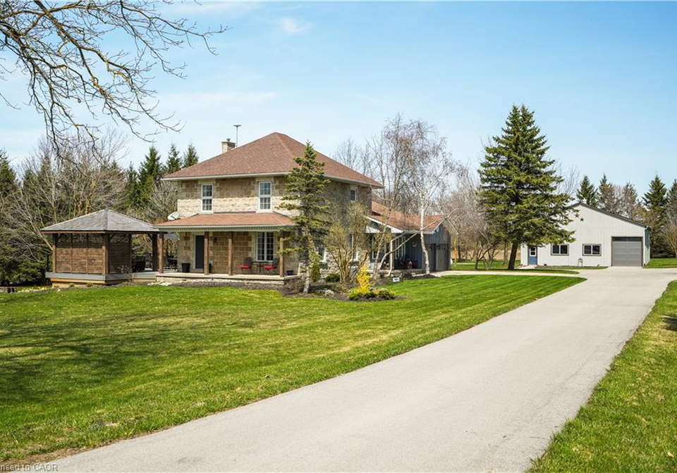 6827-second-line-fergus-ontario-40816926