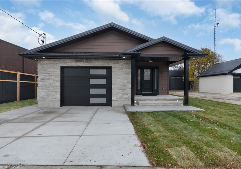 17-church-street-e-delhi-ontario-40816929