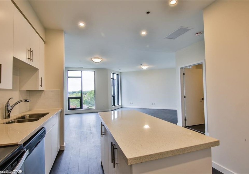 690-king-street-w-kitchener-ontario-40816953