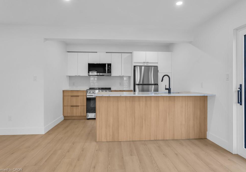 215-raglan-street-woodstock-ontario-40816954