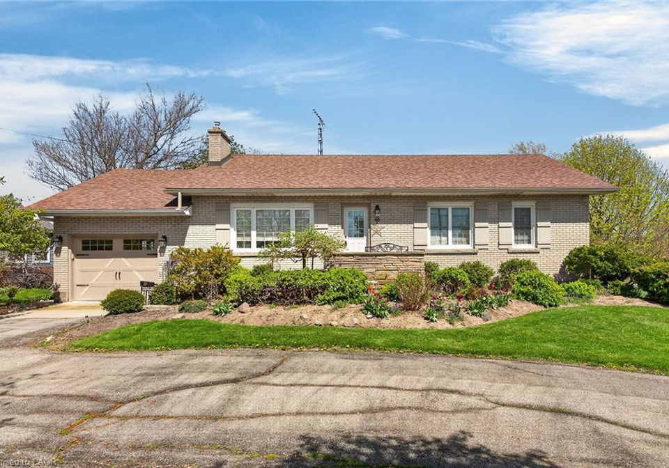 46-erie-street-n-selkirk-ontario-40816979
