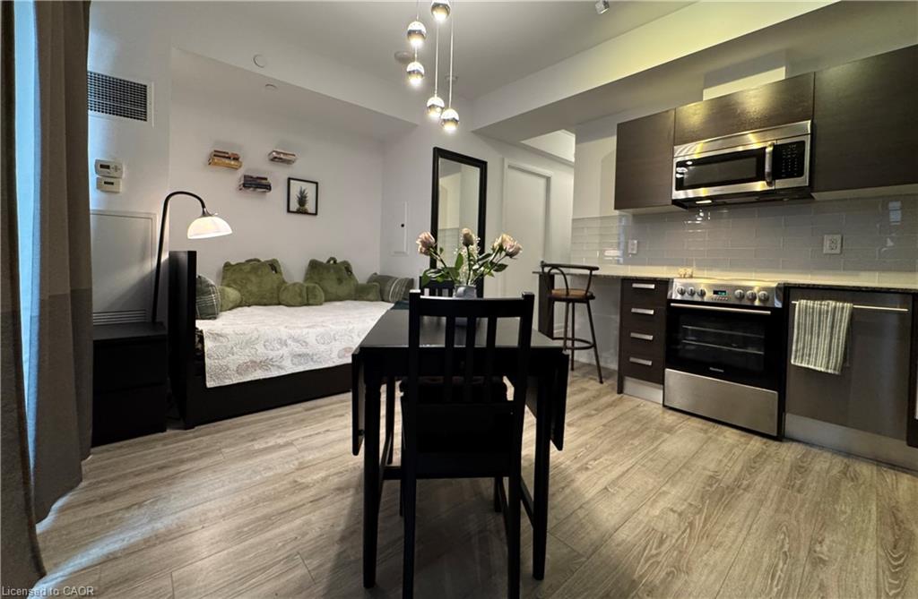 42-charles-street-e-toronto-ontario-40816984