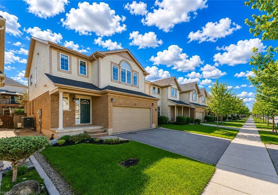 15-isabella-street-kitchener-ontario-40817018