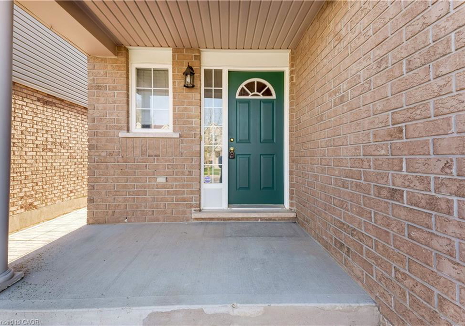 15-isabella-street-kitchener-ontario-40817018