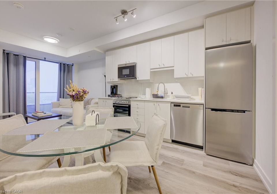 15-wellington-street-s-kitchener-ontario-40817019