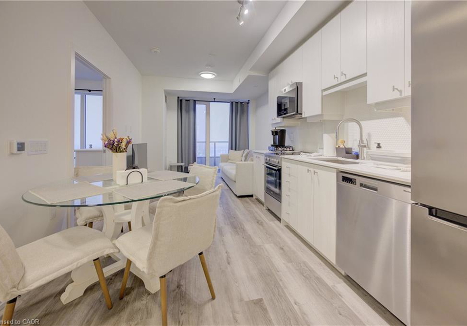 15-wellington-street-s-kitchener-ontario-40817019