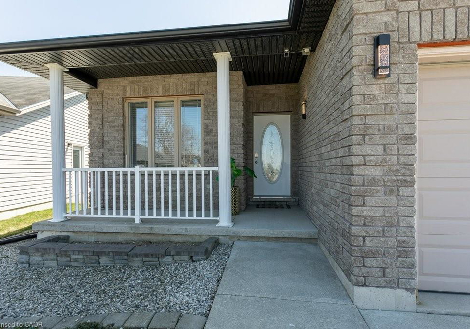 42-kerr-crescent-ingersoll-ontario-40817028
