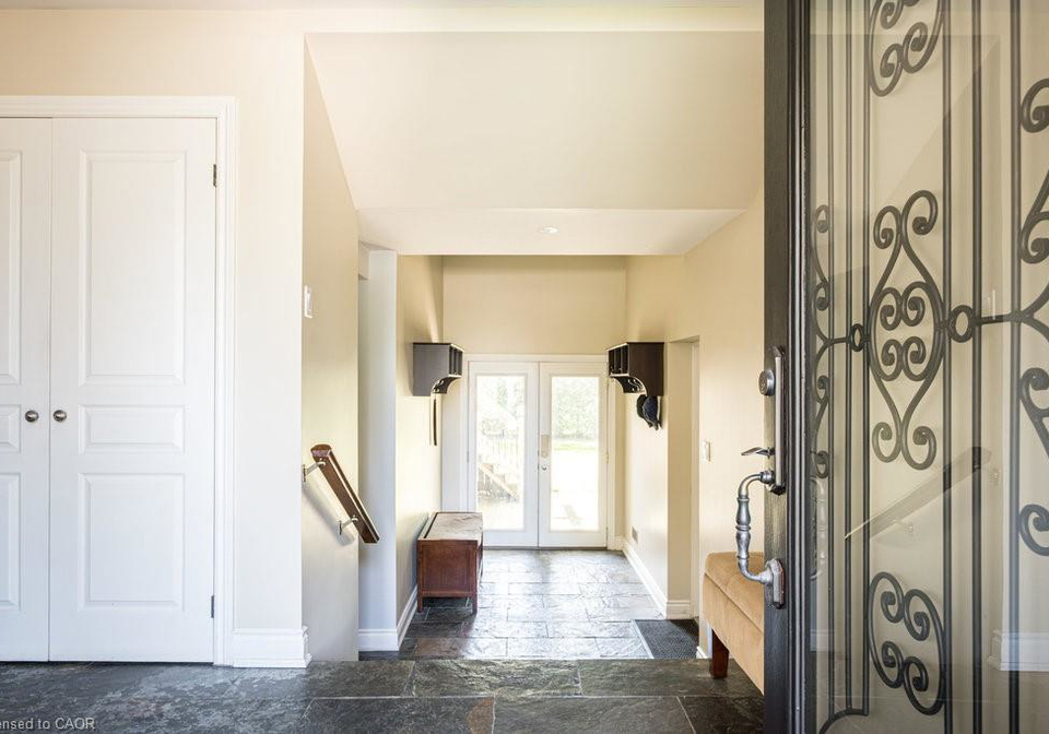 330-strathcona-drive-burlington-ontario-40817034
