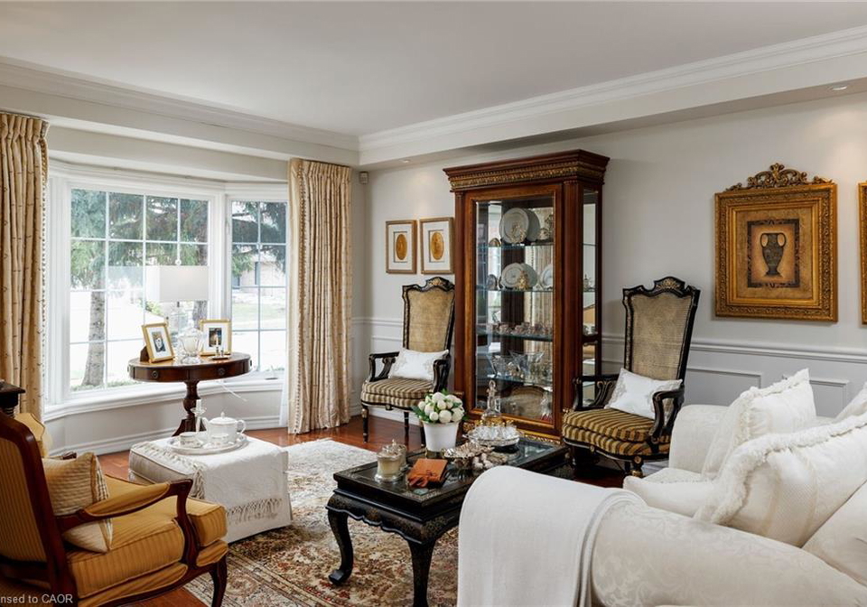 2030-banbury-crescent-oakville-ontario-40817058