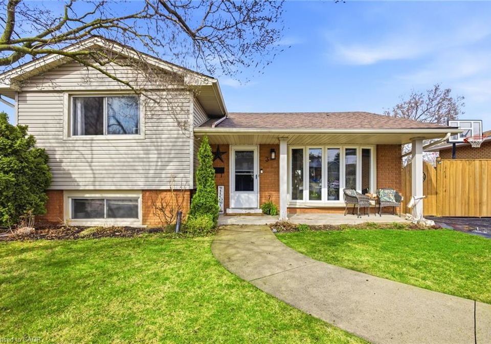 3-elvia-court-stoney-creek-ontario-40817093