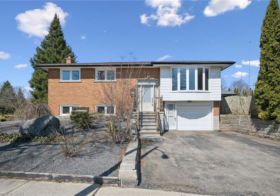 82-indian-road-kitchener-ontario-40817154