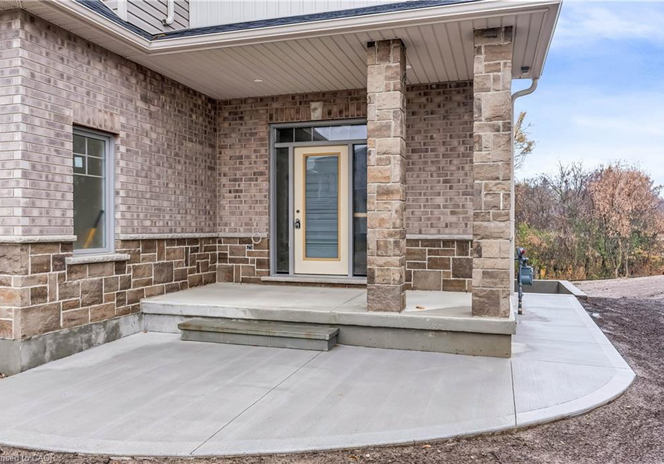 1242-caen-avenue-woodstock-ontario-40817155