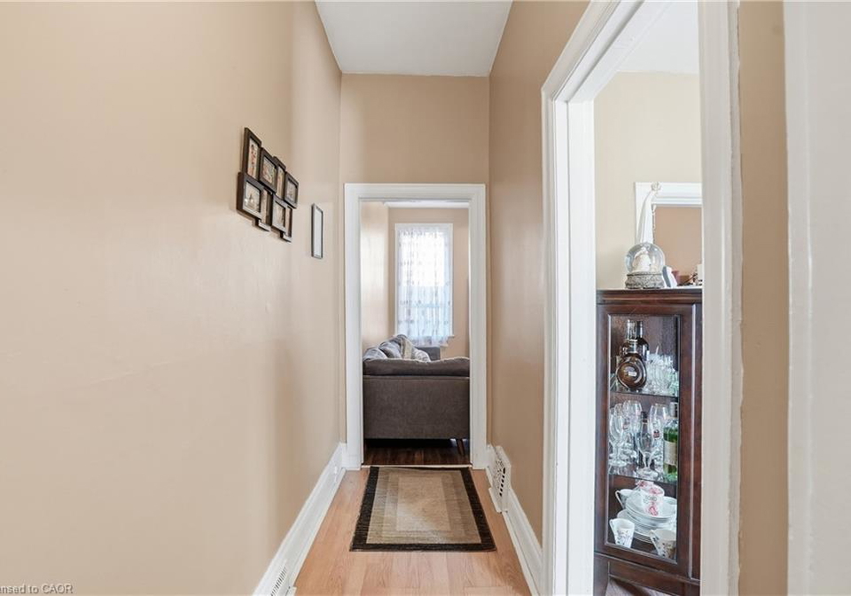 211-west-avenue-n-hamilton-ontario-40817174
