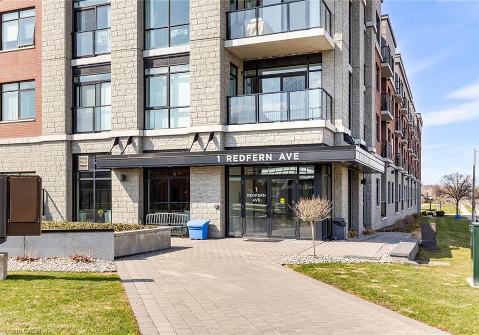 1-redfern-avenue-hamilton-ontario-40817212