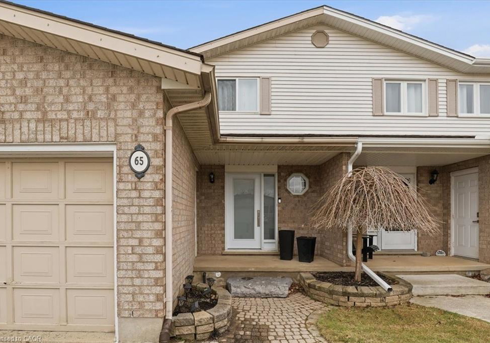 65-misty-street-kitchener-ontario-40817222