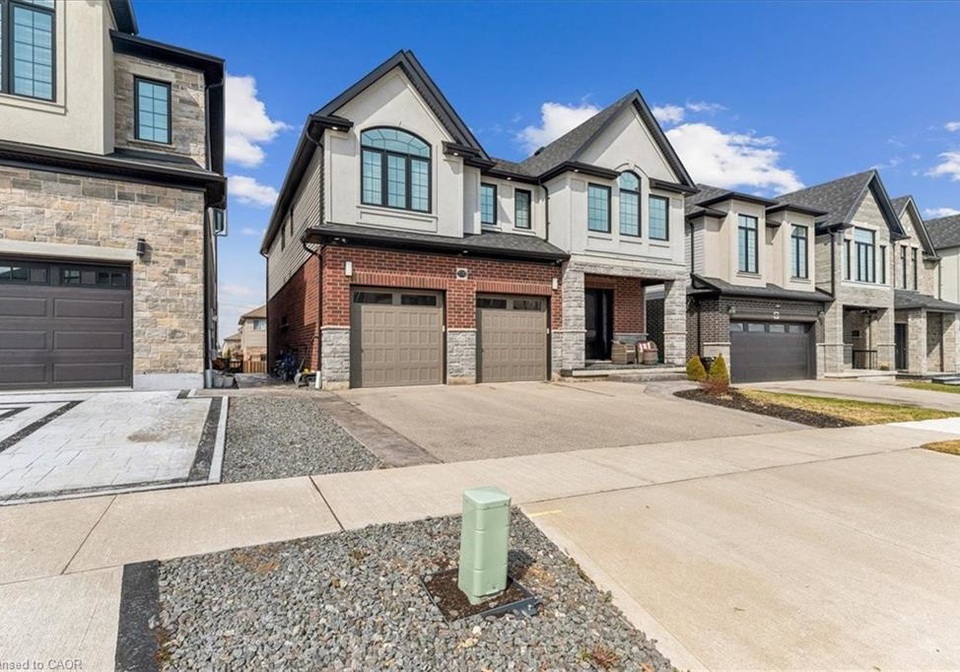 570-bridgemill-crescent-kitchener-ontario-40817234