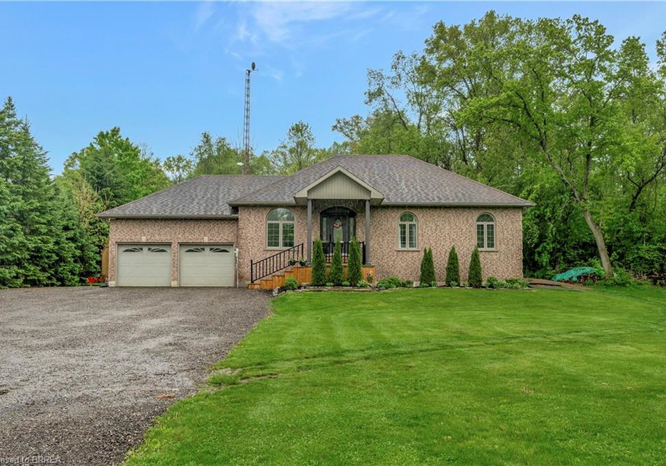 30-douglas-street-brantford-ontario-40817270
