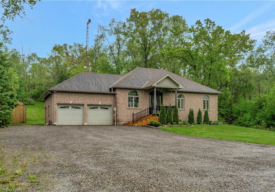 30-douglas-street-brantford-ontario-40817270