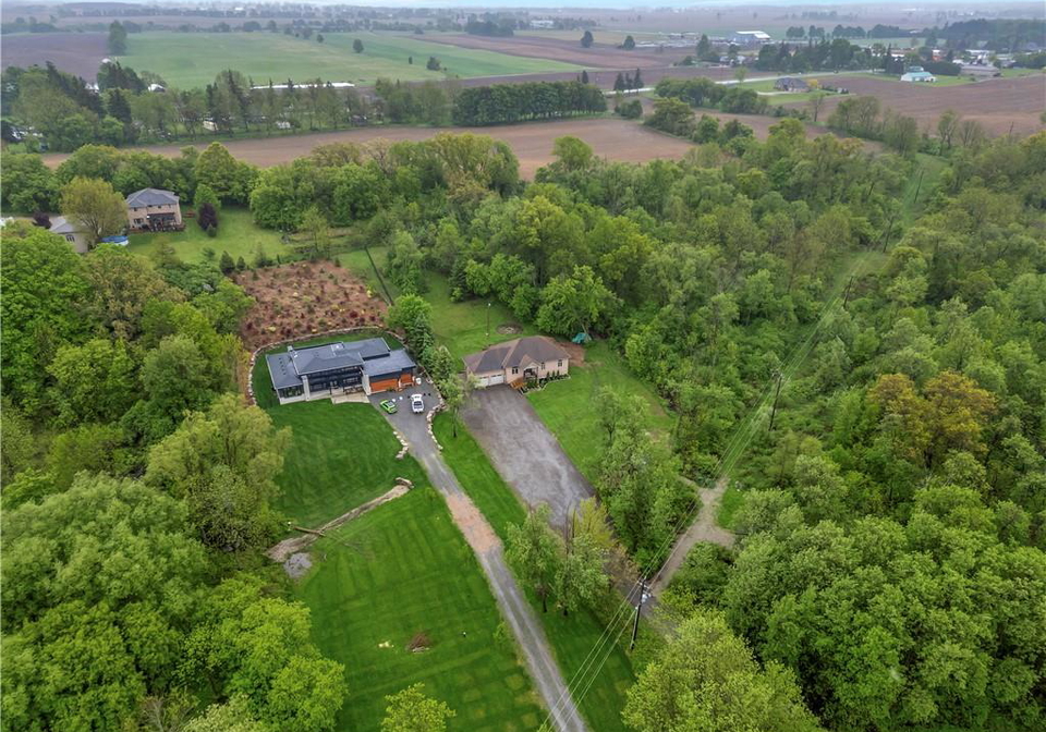30-douglas-street-brantford-ontario-40817270
