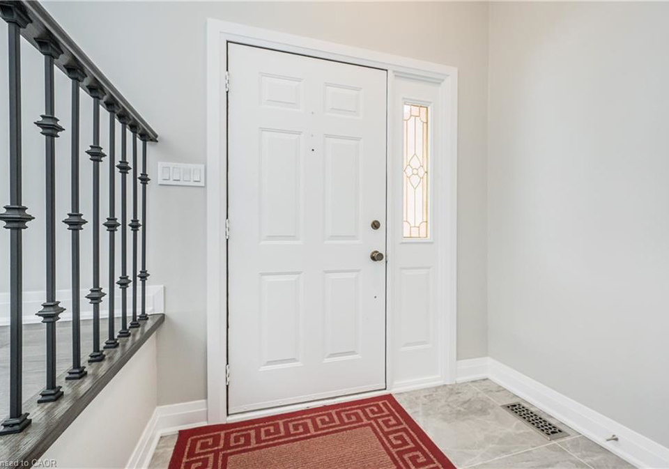 567-rustic-drive-waterloo-ontario-40817306