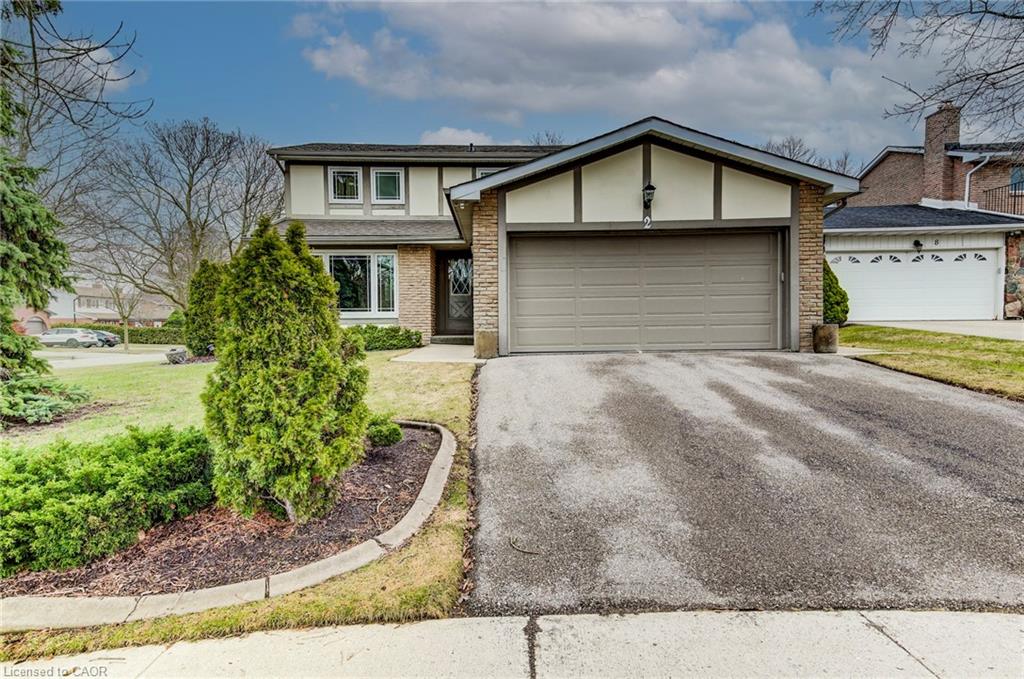 2-blue-spruce-court-kitchener-ontario-40817332