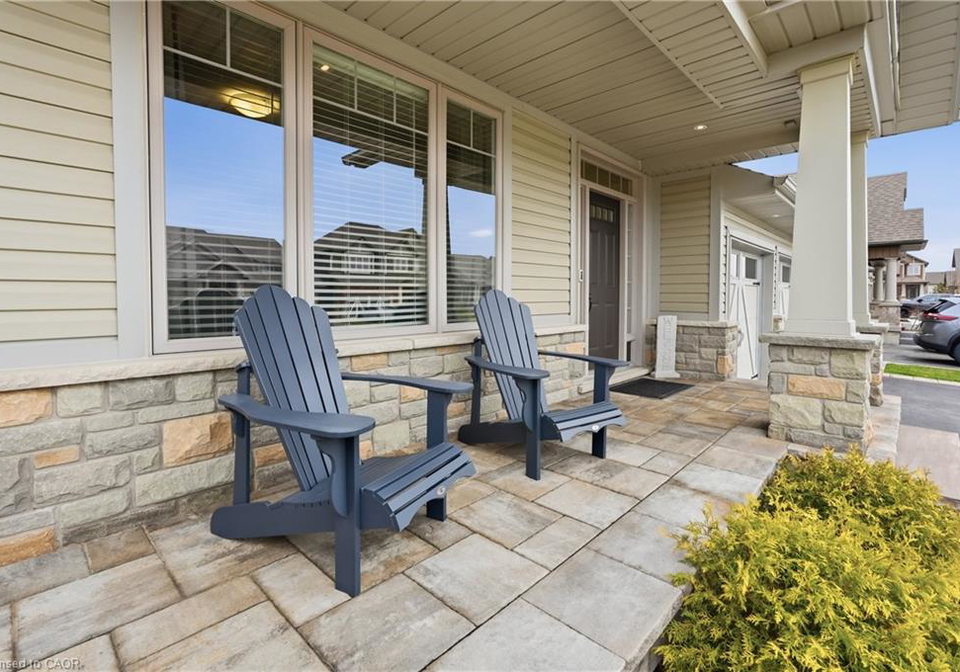 94-anastasia-boulevard-smithville-ontario-40817354