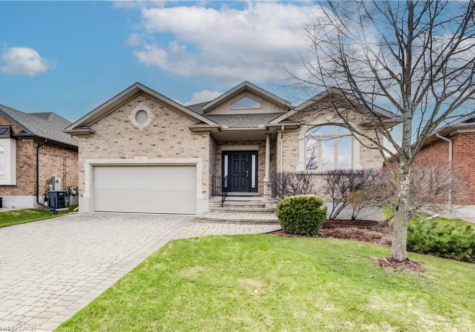 175-stonecroft-way-new-hamburg-ontario-40817398