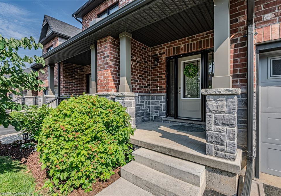 30-serviceberry-lane-simcoe-ontario-40817420