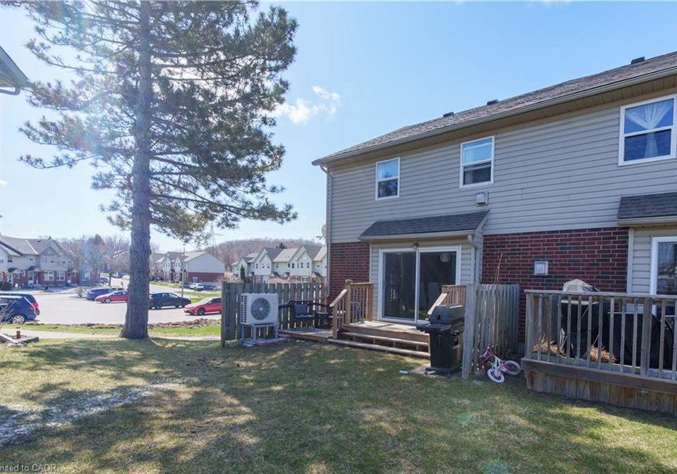 26-poplar-drive-cambridge-ontario-40817437