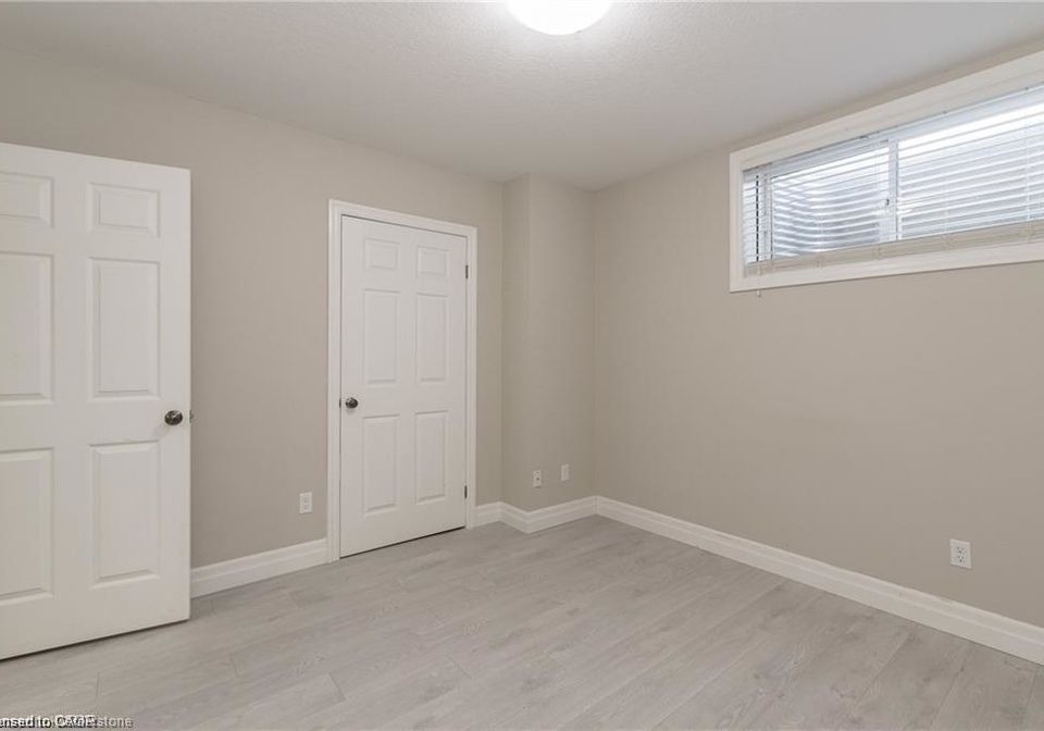 1180-countrystone-drive-kitchener-ontario-40817448