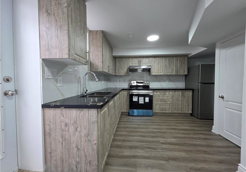 24-chase-crescent-cambridge-ontario-40817466