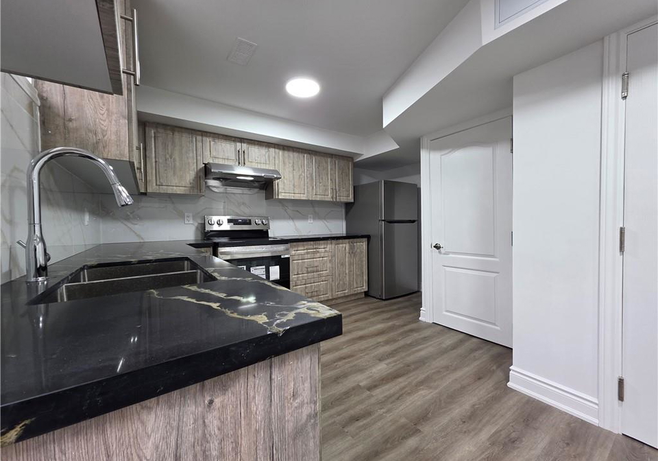 24-chase-crescent-cambridge-ontario-40817466