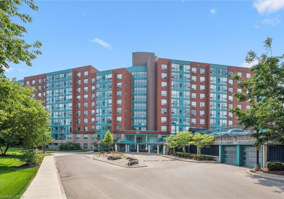 55-blue-springs-drive-waterloo-ontario-40817476