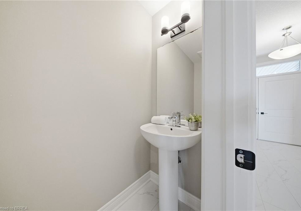 251-lafayette-street-e-jarvis-ontario-40817485