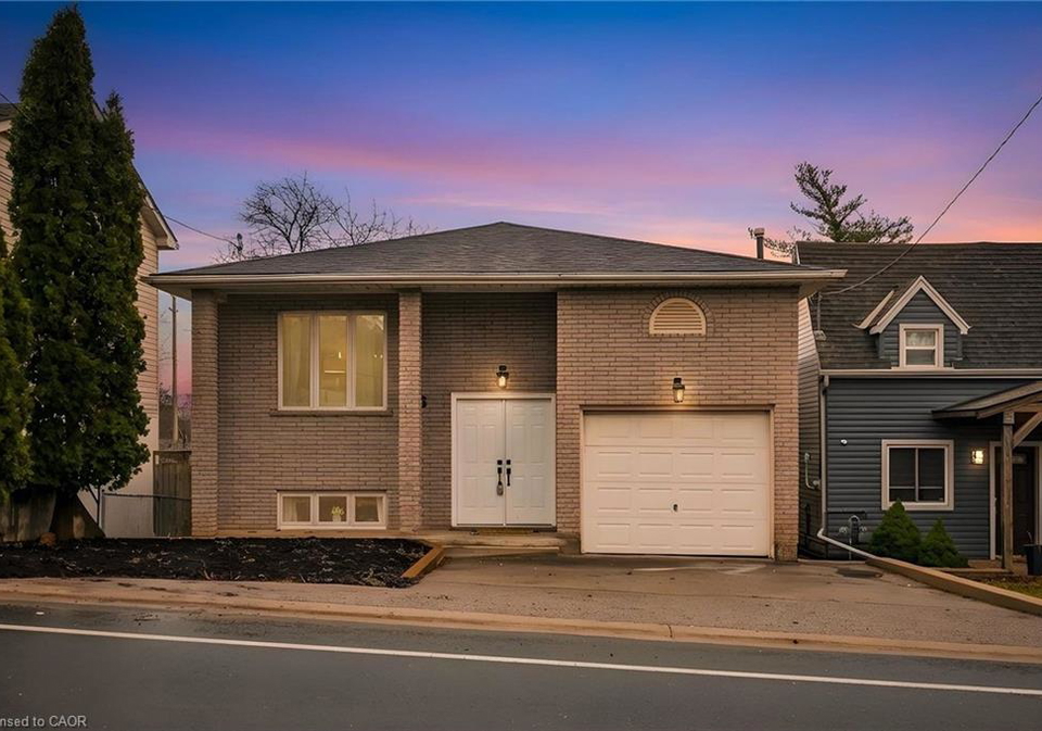 18-avenue-road-cambridge-ontario-40817497