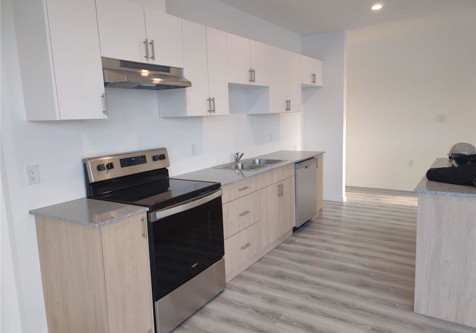 1098-paisley-road-guelph-ontario-40817528