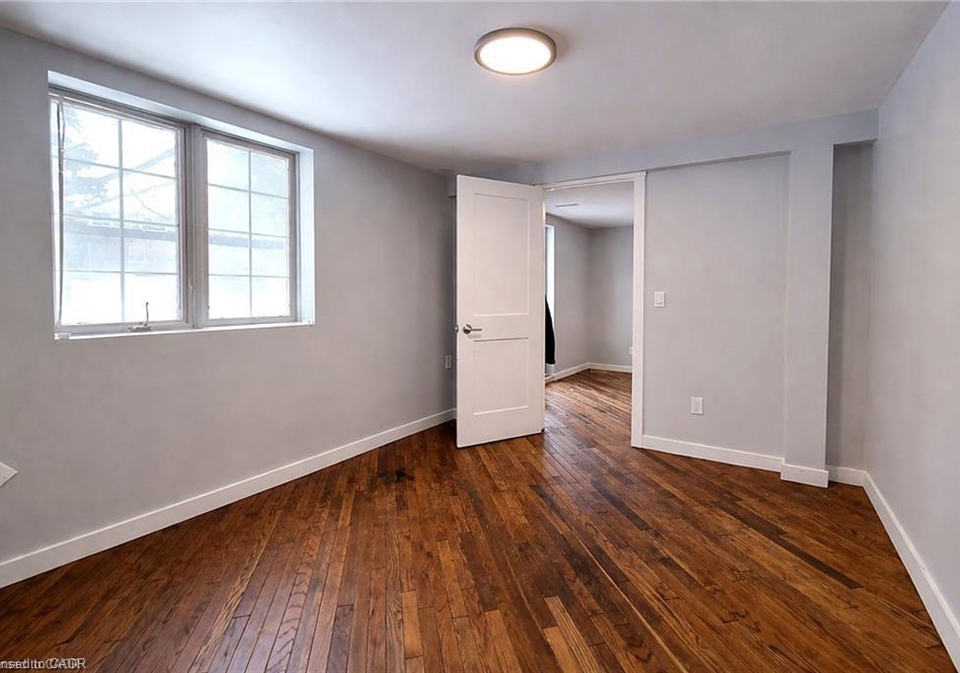 43-southwood-drive-kitchener-ontario-40817545