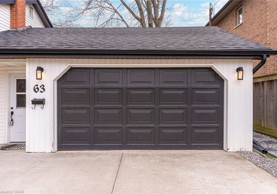 63-seneca-avenue-hamilton-ontario-40817610