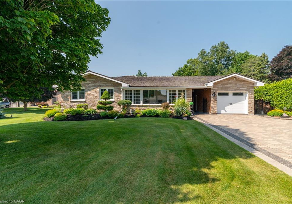 4-colonial-drive-ayr-ontario-40817650
