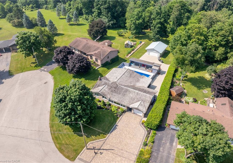 4-colonial-drive-ayr-ontario-40817650